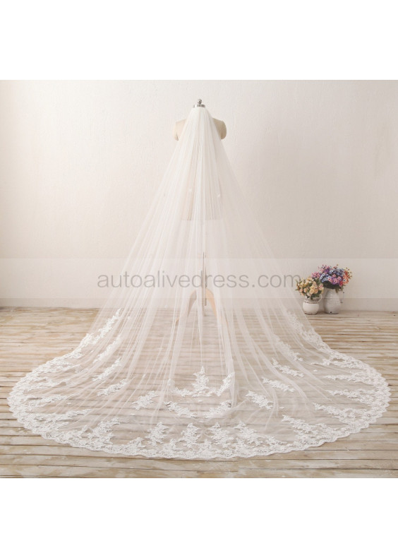 Ivory Scallop-edge Eyelash Lace Trimmed Wedding Veil